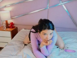 Enjoy watching complete clip called Sarayland Cam porn model from bongacams