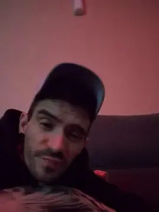 Stream full movie titled manutattoo, 31 years old, male