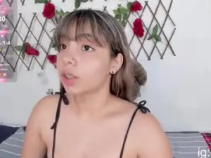 Watch the full clip called Emma_grayys Cam porn model from chaturbate