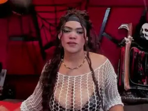 Play this uncut scene of Samantablake Cam porn model from chaturbate