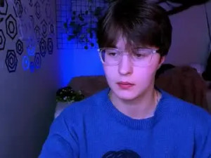 Stream uncut video titled kerry_derry, 20 years old, trans