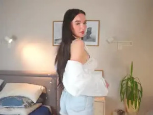 View the uncensored scene titled Slimphony Cam porn model from chaturbate