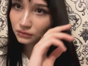 Enjoy watching the full clip of Sexy_Samsa Cam porn model from cam4