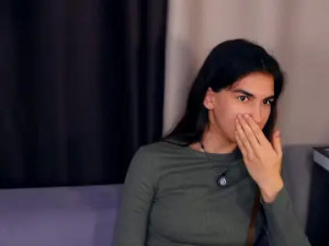 Play HD movie of SoJohnstone Cam porn model from cam4