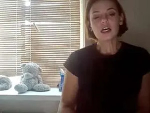 Play uncut video of Auroravargas Cam porn model from camsoda