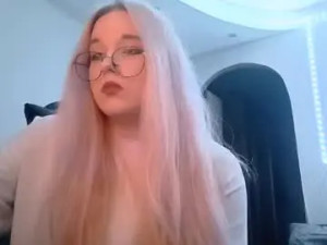 Enjoy watching the HD scene of Nikitamobbs Cam porn model from chaturbate