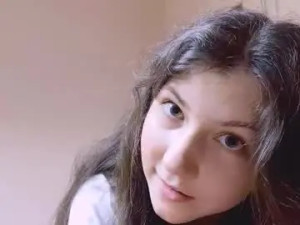 Stream this full movie named Emmabracco Cam porn model from chaturbate