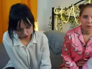 Play this uncut clip named Candiewilliar Cam porn model from chaturbate