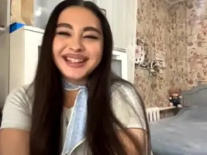 Stream this complete video called Merlenegnoza Cam porn model from chaturbate