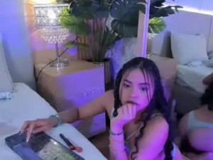 Stream the uncut clip called Aprilgrey111 Cam porn model from chaturbate