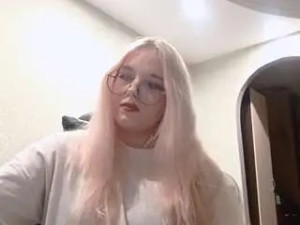 Play this complete clip titled Leeannebyod Cam porn model from camsoda