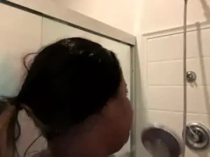 Enjoy watching full scene named Royalepryncess Cam porn model from chaturbate