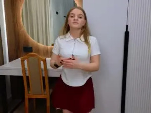 Enjoy watching this full scene named Lindseybristow Cam porn model from chaturbate