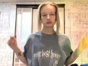 View complete scene named Amelieschmidt Cam porn model from camsoda