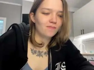 Watch full clip called Carolkazar Cam porn model from camsoda