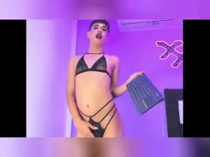 Play full video of BriggitteLove, brown hair trans