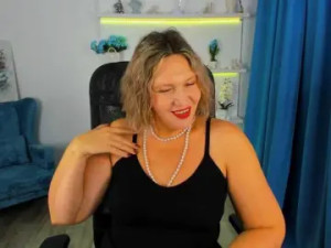 Play this HD movie named NinaStarle Cam porn model from bongacams