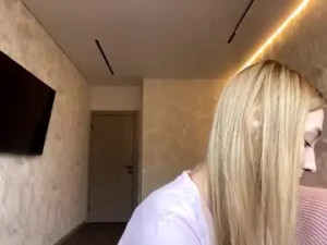 Enjoy watching the hardcore video of Velvethonerkamp Cam porn model from chaturbate