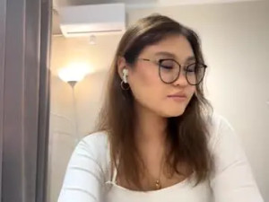 Watch the uncut movie titled Daniellparajon Cam porn model from chaturbate