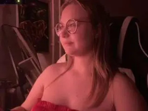 Enjoy watching the uncensored video of Jacywinslat Cam porn model from camsoda