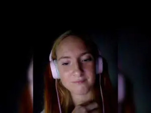 View the HD scene of Melodi69 Cam porn model from bongacams