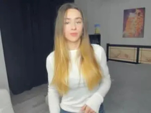 Play the uncut video named Iveyhaw Cam porn model from chaturbate