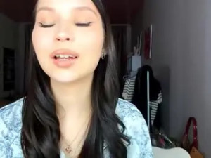 Watch the complete clip of Siobhanhelmstetler Cam porn model from chaturbate