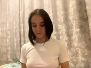 Play this uncensored video named Jennaglandon Cam porn model from chaturbate