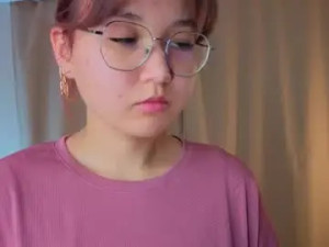 Play the HD clip titled Phebenogowski Cam porn model from chaturbate