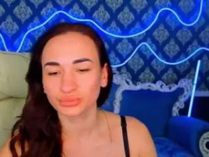 Play complete movie of Lanablisss Cam porn model from camsoda