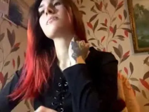 Watch this uncut scene named Genevivewayson Cam porn model from chaturbate