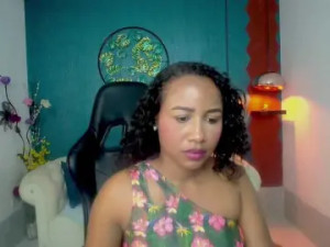 View the full clip named Gelenbrunette Cam porn model from bongacams