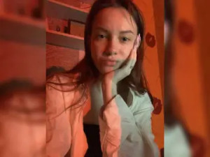 View HD video named Qizzy66 Cam porn model from bongacams