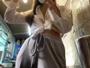 Enjoy watching the HD clip titled Naidahuntzinger Cam porn model from chaturbate