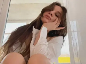 Watch the HD video called MerrillMarinko Cam porn model from cam4