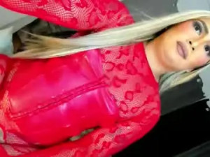 Play the complete video named amandaflaire, trans