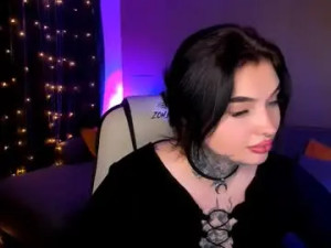 Stream this full video of Emilywoods_ Cam porn model from chaturbate