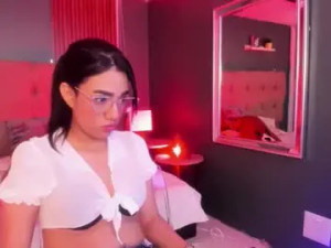 Watch hardcore scene of Roseliin Cam porn model from chaturbate