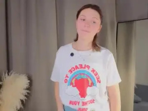 Stream the full video named Hollihurrigan Cam porn model from chaturbate