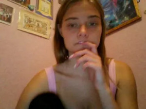 Stream complete scene titled HappyEmily Cam porn model from bongacams