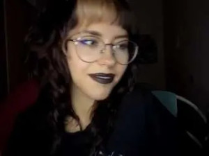 Play this uncut clip titled Pearlenesroka Cam porn model from camsoda