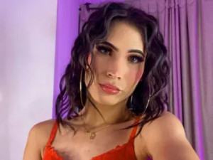 Enjoy watching the full clip named AliceBellaka, 23 years old, brunette hair trans