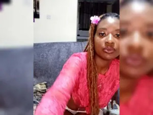 Stream this complete scene named Mimi-lahst22 Cam porn model from bongacams