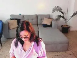 View this uncut clip named Sweetailin Cam porn model from camsoda