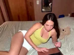 Stream full clip named Cutecamila1 Cam porn model from chaturbate