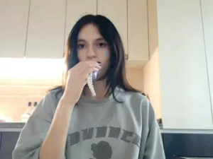 Enjoy watching the complete scene titled CleoraSlomkowski Cam porn model from bongacams