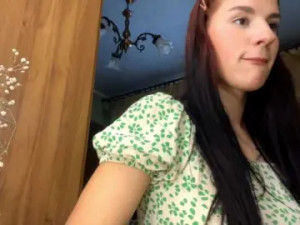 Play the full video of GMA-Molly Cam porn model from bongacams