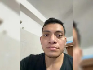 View this complete video of Parejaricasex Cam porn model from bongacams