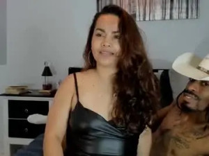 Enjoy watching the complete scene named Bonnieandclydefire Cam porn model from chaturbate