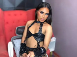 Stream this uncensored video named ShanePerezz, 27 years old, brunette hair trans